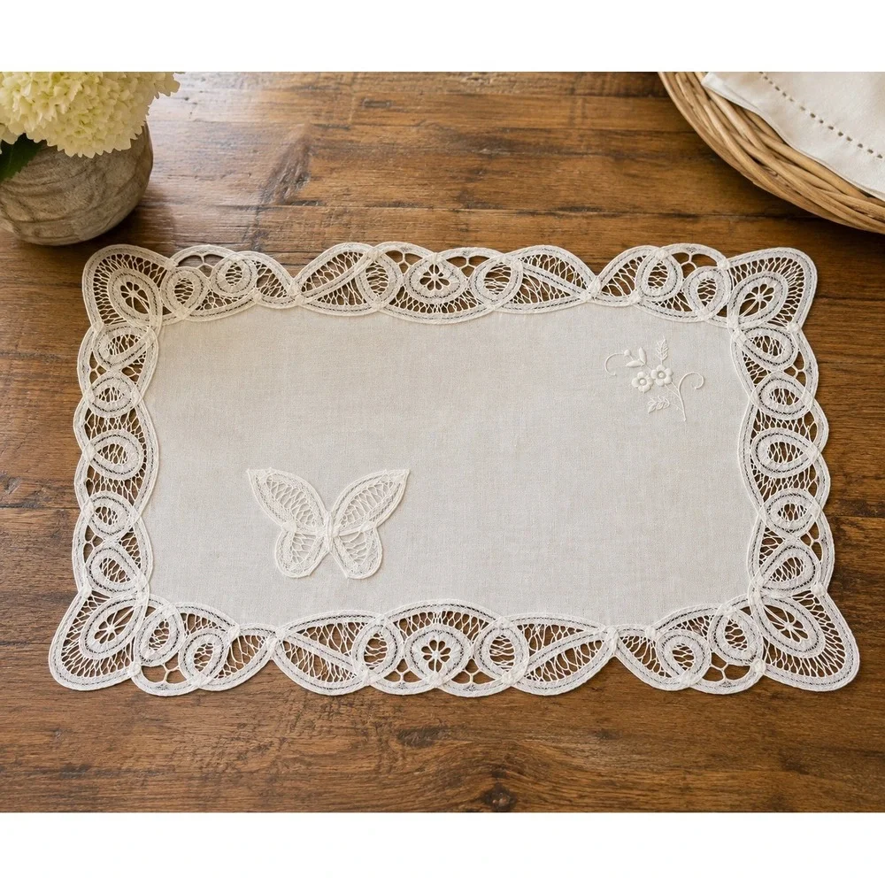 Vintage White Battenberg Lace Butterfly Embroidered Linen Placemats Set of 4
